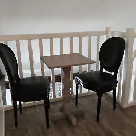 Au Calme En Vieille Ville - Proche Lac - Ambiance Esprit Brocante Annecy Ngoại thất bức ảnh